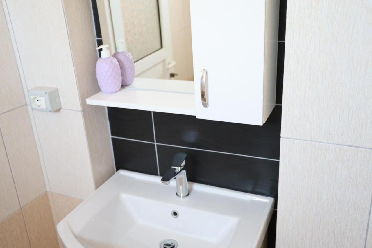 Apartments Villa Luti Stjar ภายนอก รูปภาพ